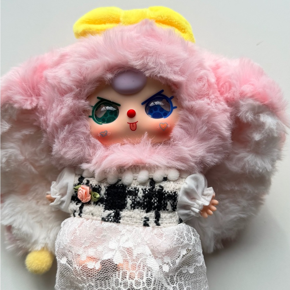 Baby Three Macaron SPECIAL EYES and TONGUE STICKING OUT Open Box - Picture 2 of 6